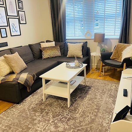 The Mowbray Apartment ฮาร์โรเกต ภายนอก รูปภาพ