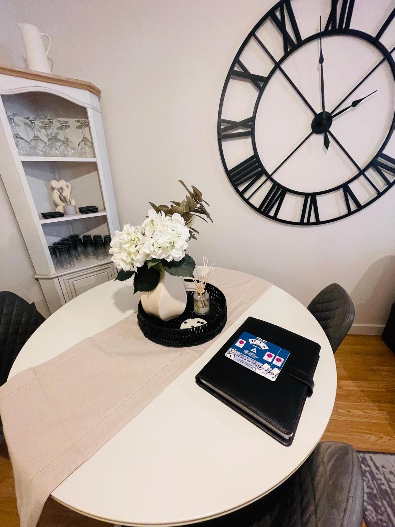The Mowbray Apartment ฮาร์โรเกต ภายนอก รูปภาพ